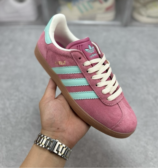 Zapatillas Ga zelle Rosadas Franjas celestes